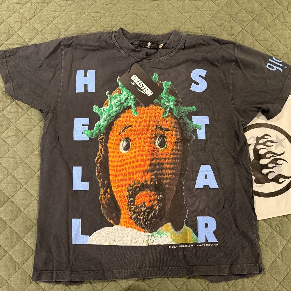 Hellstar Crochet Jesus Distressed T-Shirt - Large